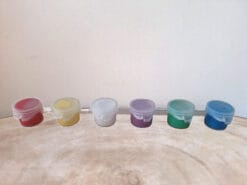 Met deze set DIY Sint en 3 pieten heb je veel maak-plezier. Daarna kan er heerlijk mee gespeeld worden.