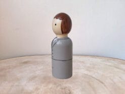 De bruidegom 3 is diep gelukkig met zijn bruid.