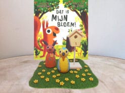 Met de peg dolls van dat is mijn bloem! kun je zelf het hele verhaal spelen.