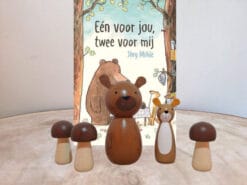 Met een voor jou, twee voor mij heb je urenlang lees- en speelplezier.